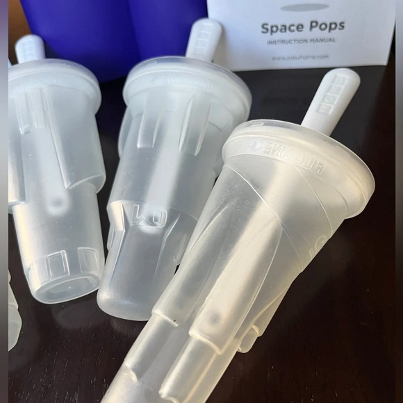 Zoey Space Pops Ice Pop Molds 5 Unique Rocket Molds 1 Astronaut Mold Sticks Base - Picture 9 of 10